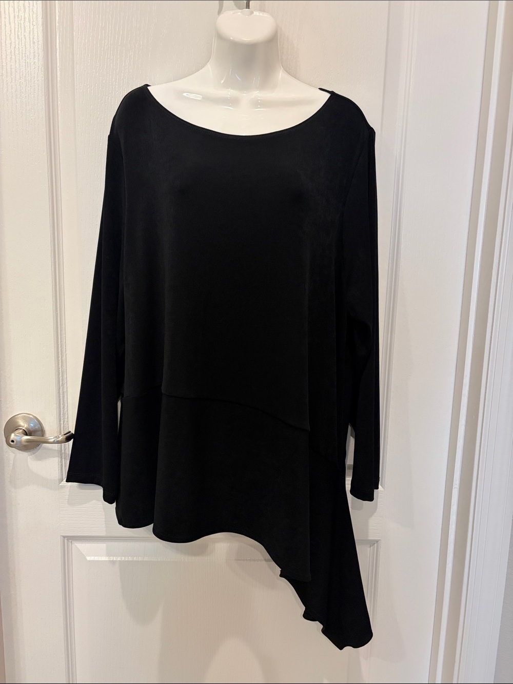 NWT Chico’s Travelers Black Asymmetric 3/4 Sleeve Women's Top Sz 4 or XXL